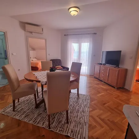 Mit Balkon Und Meerblick By Interhome *